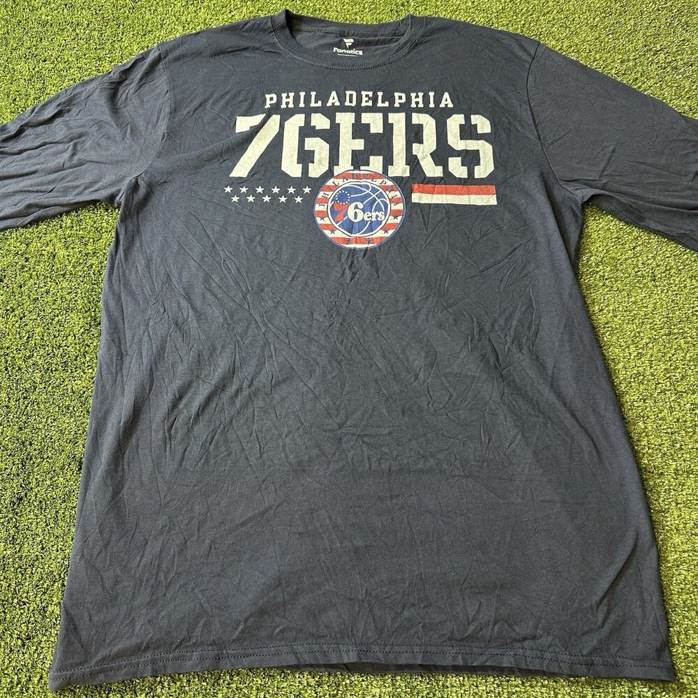 NWOT Men’s Large Philadelphia 76ers Fanatics Brand Tee